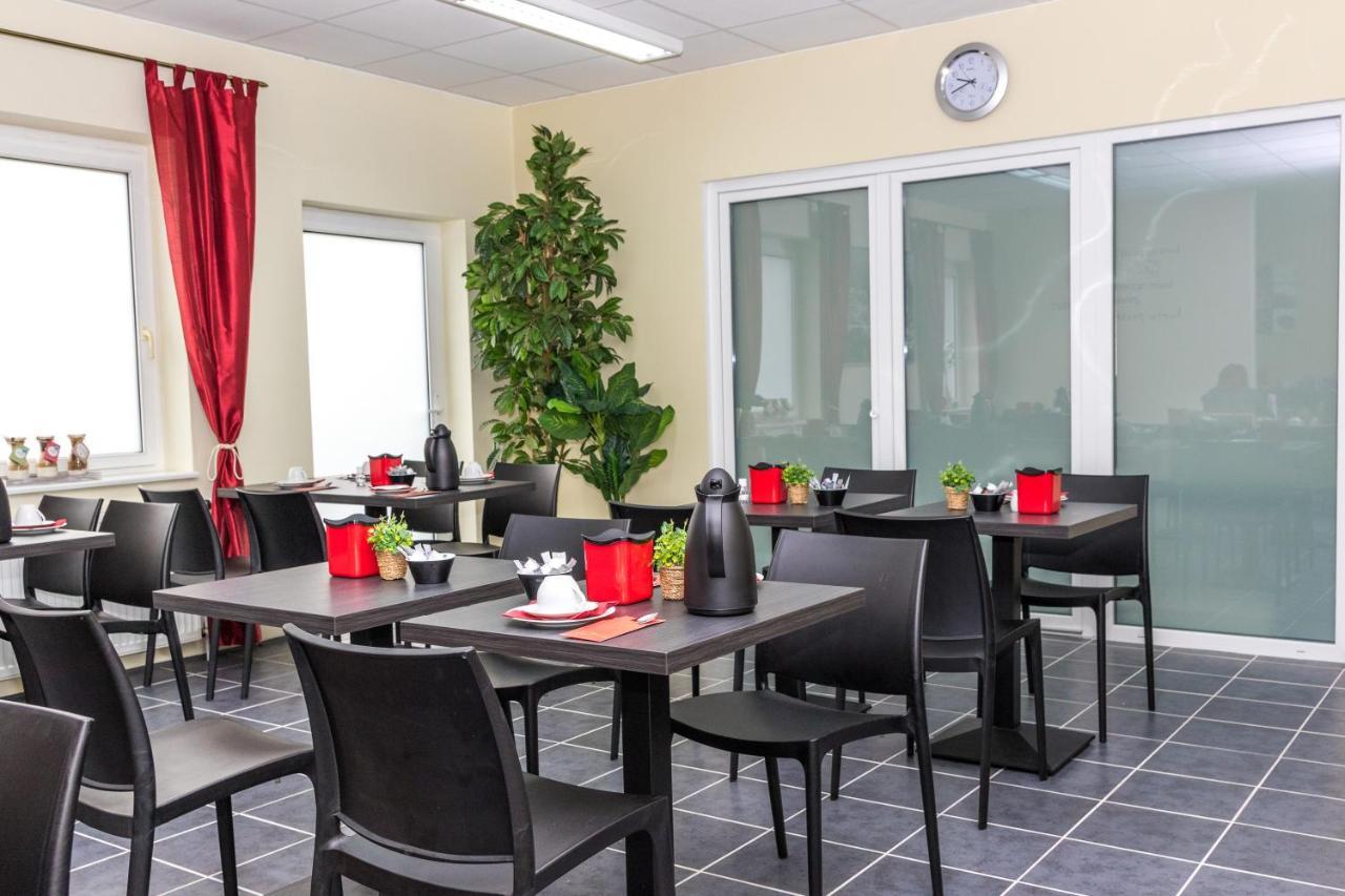 Messe Motel Laatzen Ngoại thất bức ảnh