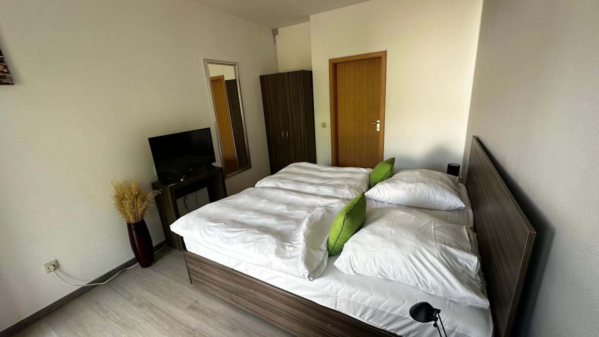 Messe Motel Laatzen Ngoại thất bức ảnh